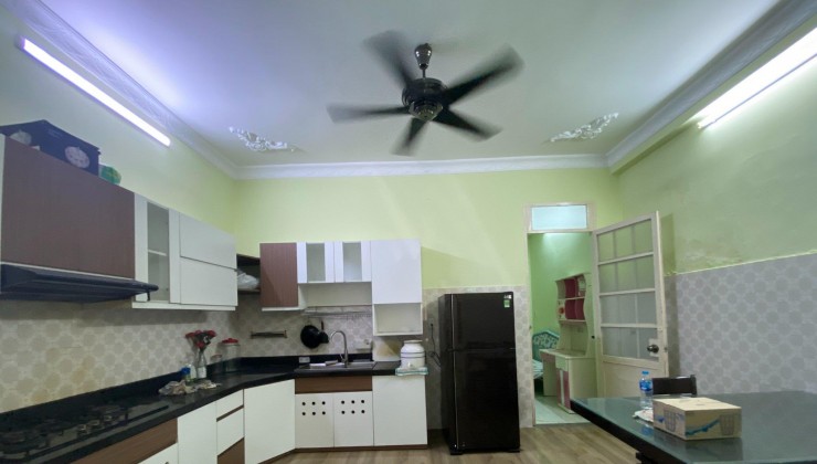 BÁN NHÀ trung tâm VILLA - HẺM NHỰA 10 M - khu biệt thự sang trọng - NỘI THẤT đẳng cấp. Q12