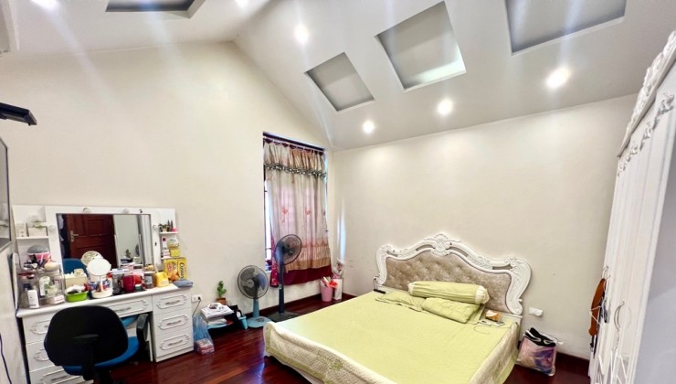 Bán nhà BT Vương Thừa Vũ, ô tô tránh-mt 12m-view vĩnh viễn-280m2-52 tỷ