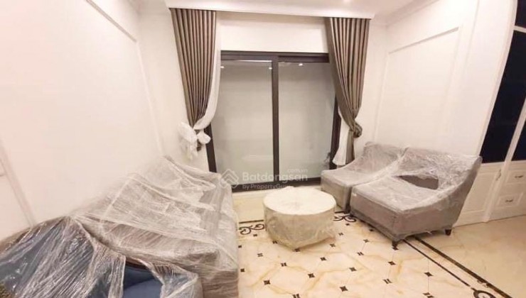 Trần Duy Hưng 8 tầng Apartment 111m2. Vị trí đẹp đỉnh, ngõ ô tô tránh. Cách mặt phố 20m. 33 tỷ