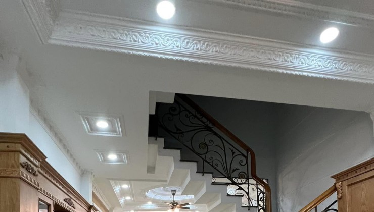 Bán ngôi nhà HXH Phường An Phú Đông Q.12. 121m2. GIá Hơn 4 Tỷ