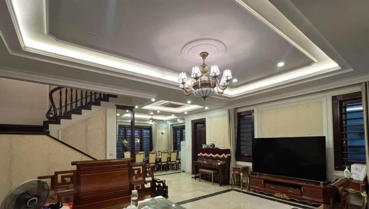 Bán BT Cạnh Royal City 170M2 Lô Góc Mặt Tiền 20M 58 Tỷ  Vỉa hè KD Ô TÔ Tránh Đỗ