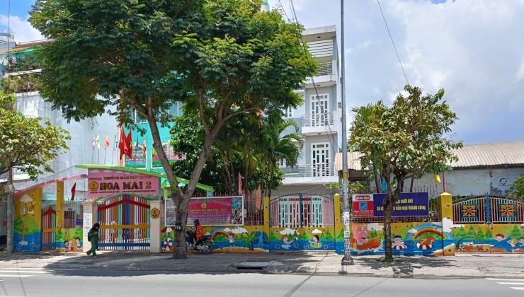 trước mặt CHUẨN - tổng doanh thu TỐT - giá thành tương đối mềm - BÁN GẤP GẤP. trung tâm K82 Hiếm Nhà Bán