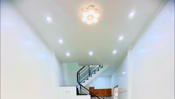 NHÀ 2 TẦNG - NGUYỄN SƠN - HẺM XE HƠI - CHỈ HƠN 3 TỶ