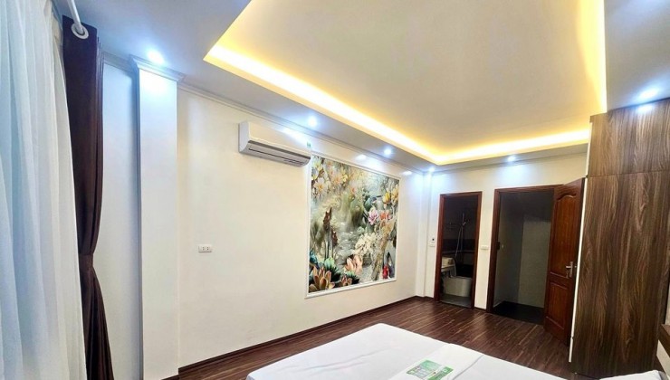 Bán Cầu Giấy, Ngõ rộng thông ôtô tránh, Gần phố kinh doanh, 80m², 4 tầng , nhỉnh 20 tỷ