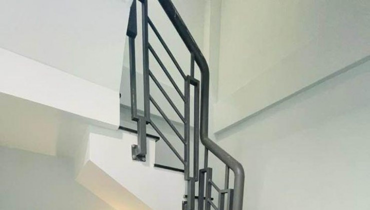 5.15 TỶ KẾ HI62 ĐẮC DI- 74M- 3.8X19.5M- 2 TẦNG BTCT- KHU AN NINH - ĐANG CHO THUÊ 9TR NHÀ 2 TẦNG HẺM XE HƠI VÀO NHÀ - - SAU LƯNG ĐƯỜNG TRƯỜNG CHINH-