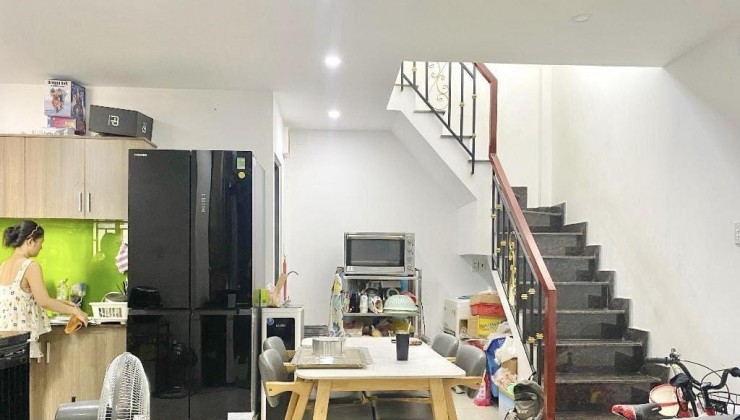 HẺM XE HƠI KHU PHỐ TÂY BÙI VIỆN QUẬN 1 - CÁCH MẶT TIỀN 20M - HIẾM NHÀ BÁN - 4 TẦNG BTCT - SỔ VUÔNG A4.