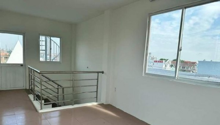 Mặt tiền kinh doanh đường Huỳnh Tấn Phát, sát chợ Phú Xuân- 4 tầng 59m2, 5 phòng ngủ  8.6 TỶ