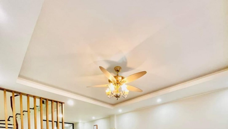 Chuyển Nhượng Gấp ! Liền Kề Siêu Vip Phố Trương Định, 95m x 5T. Giá hơn 28 tỷ