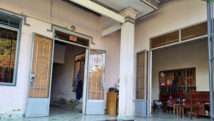 Bán nhà gát lửng hẻm Hương Lộ Ngọc Hiệp gần cầu Hộ Phương Sài, tttp Nha Trang .