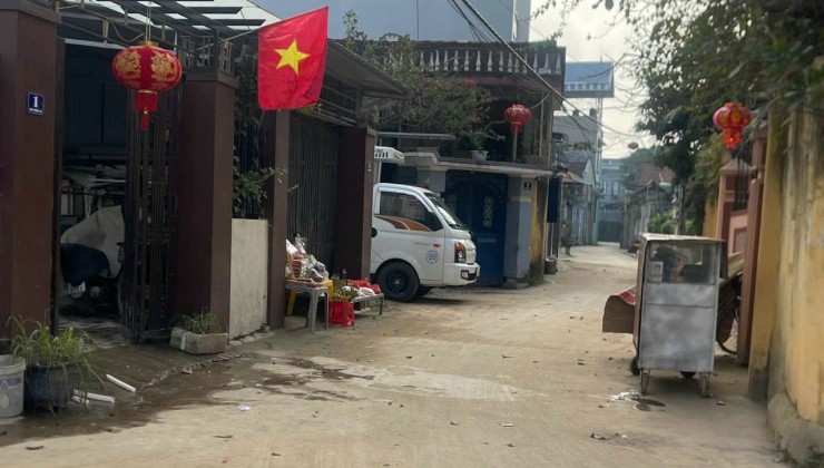 Cc gửi bán 56.9m2 ; mt=mh= 4.5m, 2.x tỷ, Phụng Châu huyện Chương Mỹ Hà Nội, ô tô tránh, kinh doanh