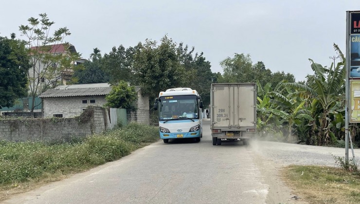 Cc gửi bán 81m2, 3.x tỷ (x nho nhỏ), đất 2 mặt đường QL6 cũ xã Thanh Bình, Chương Mỹ, HN, kinh doanh, ô tô tránh
