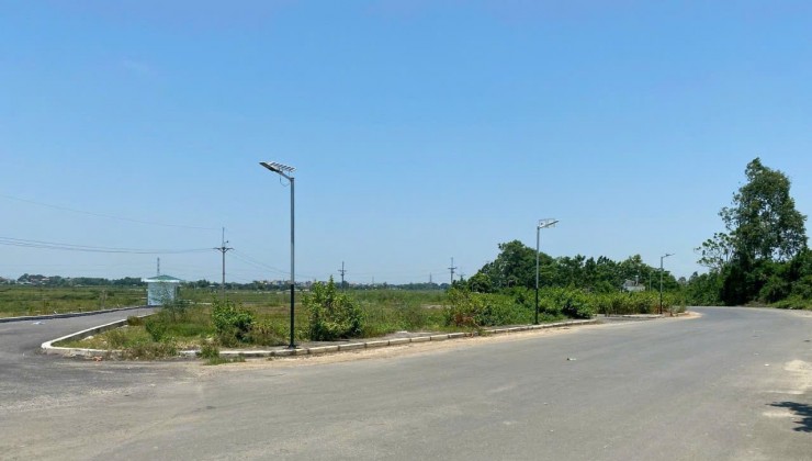 Cc gửi bán 60,5m2, chưa đến 1 tỷ, đất mặt đường nhựa xã Đông Sơn, phân lô, ô tô