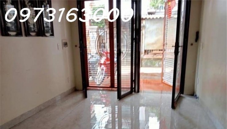 SIÊU HIẾM, HƠN 4 TỶ - 33M, 5 TẦNG NHÀ ĐẸP NGUYỄN_VĂN_CỪ TẶNG TOÀN BỘ NỘI THẤT - GẦN PHỐ 
- VÀI BƯỚC RA Ô TÔ -MT 3.7M NGÕ THÔNG Ở NGAY!