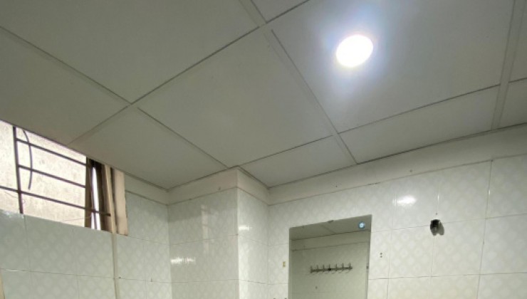 Bán gấp CC Việt Hưng, Q Long Biên, Bao thuế phí, 75m2, nhỉnh 2 tỷ