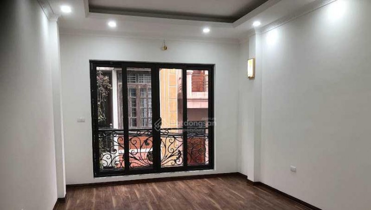 Nhà chia lô Gốc Đề ngõ thông dt 48.3m2 xây dựng 41m² x 5T, giá 5,9 tỷ.