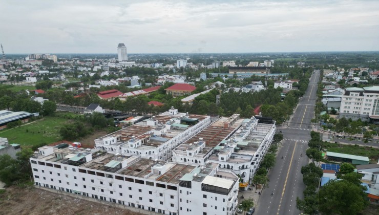 Nhà Phố Tây Ninh View Đẹp - Gần Công Viên, Giá Cực Tốt