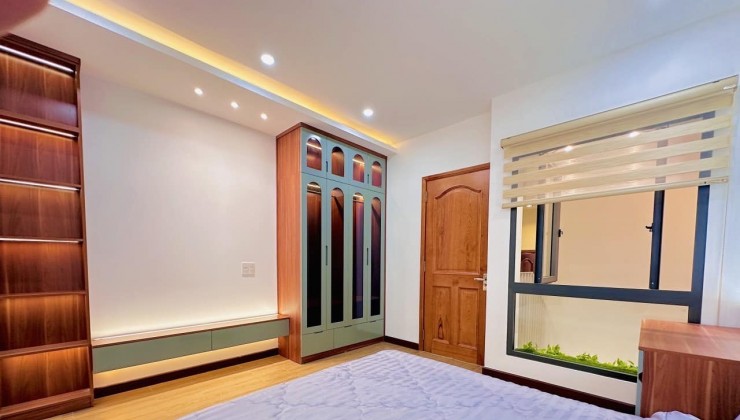 Bán Nhà Đường Đặng Văn Bi, 3 TẦNG KIÊN CỐ - 110m2, NHÀ ĐẸP GIÁ RẺ, Dòng Tiền 20tr/Tháng