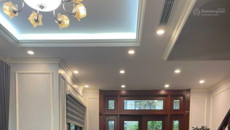 Cần bán nhanh biệt thự SL 122,5m2, vị trí đẹp và hoàn thiện tỉ mỉ và đẹp chất lượng, tại VinhomesTL