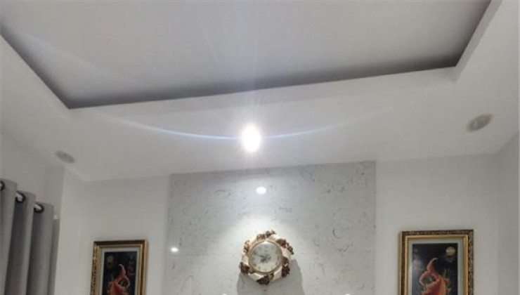 Bán nhà 2 tầng 120m2 12.8 tỷ. Mặt tiền đường nhựa 10m, sát đường Quốc Hương, Thảo Điền Quận 2