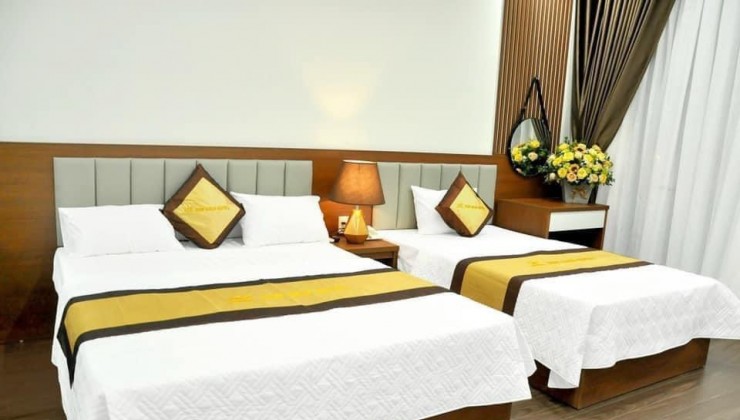 Bán khách sạn 5* trung tâm Bãi Cháy- Hạ Long, 34 phòng, đi bộ 2p ra bãi tắm, cạnh công viên Sun World, 38,5 tỷ