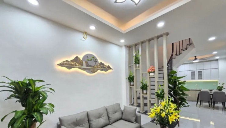 Nhà đẹp nhất Hoàng Mai, gần ngay time city 32 m giá 4.75 tỷ.