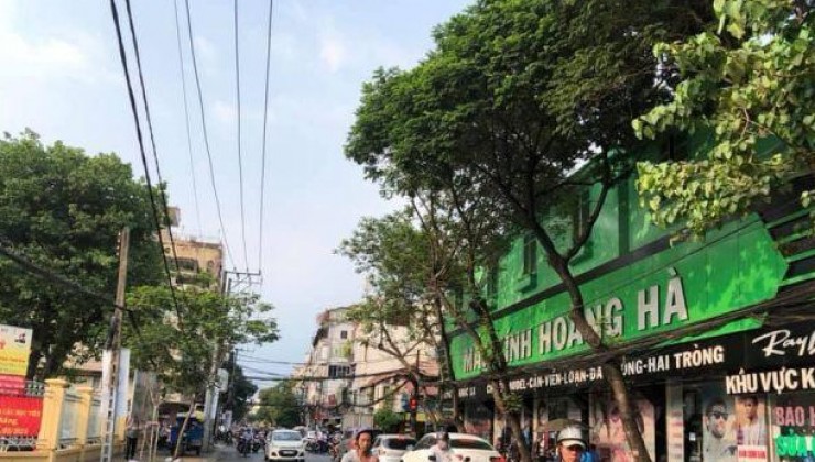 Nhà đẹp dân xây  giá êm phố Minh Khai, Hai Bà trưng. 72 m2 chỉ 8.7 tỷ.