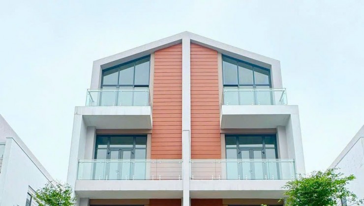 Bạn đang cần nơi nghỉ dưỡng hoặc đầu tư kiếm lợi nhuận hãy tìm đến Vinhomes Ocean Park 3 với phân khu Ánh Dương với biệt thự Tứ Lập chúng tôi sẽ đáp