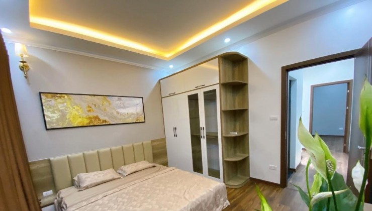 NHÀ ĐẸP NGÕ THÔNG XUÂN THỦY, 5 TẦNG, 52M2 CHỈ 9,45 TỶ