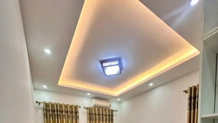 Ngọc Thụ nhà mới 35m2, 5 tầng, mặt tiền 3.6m, 6.58 tỷ Long Biên.ngõ ô tô