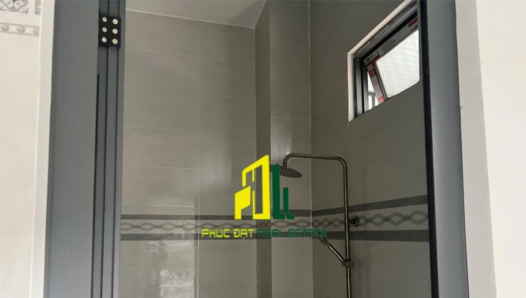 Bán nhà 1 Trệt 2 Lầu 90m2 p.Bửu Hòa,gần chợ Đồn, đường nhựa trước nhà 8m