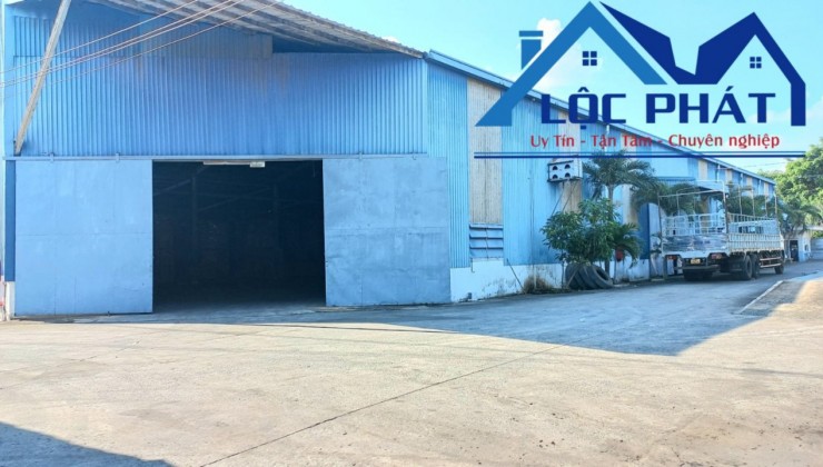 Cho thuê kho xưởng Thị Trấn Long Thành 14.000 m2 chỉ 60k/m2
Diện tích : 140 ×100 =14.000 m2 có cho thuê lẻ