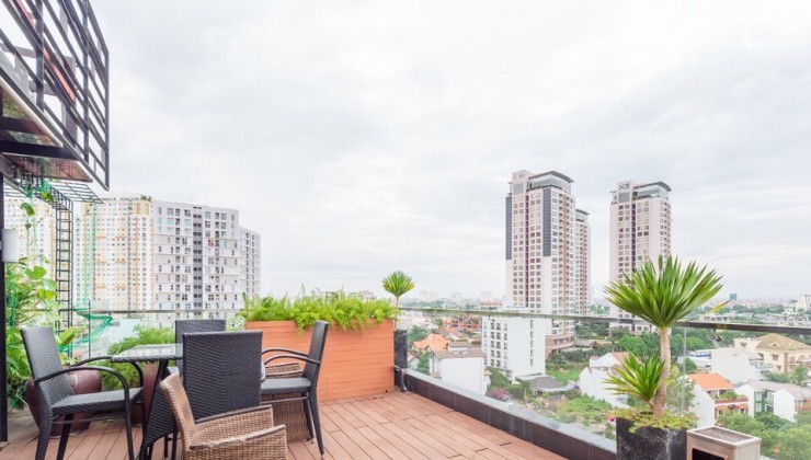 Cho thuê ROOFTOP (SÂN THƯỢNG ) toà nhà ngay trung tâm khu vực thảo điền quận 2