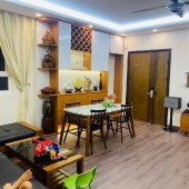 Chung cư Hoàng Quốc Việt - Cầu Giấy 101m2, full nội thất, căn góc, chỉ với 6,8 tỷ.