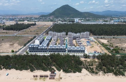 Laurora phú yên 3 mặt tiền kinh doanh diện tích 446 534m2 cao 5 6 tầng trực diện biển.