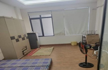 Chính chủ cho thuê phòng rộng 30m2 tại Số nhà 66 ngách 68 ngõ 509 Vũ Tông Phan