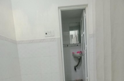 Bán nhà đẹp ngay Phạm Văn Hai, Tân Bình, 10m2, 3tầng, 5x2, giá chỉ 1.7 tỷ