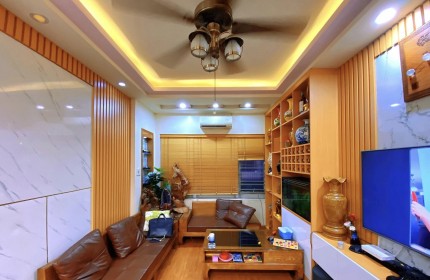SIÊU PHẨM NHÀ MẶT PHỐ MAI DỊCH CẦU GIẤY 46M2 5 TẦNG 3.5M MẶT TIỀN GIÁ CHÀO 21 TỶ