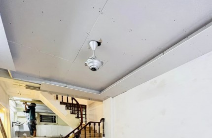 Nhà đẹp đường Cầu Giấy (7.2 tỷ) - 30 m ra phố - 2 thoáng - 38 m2 x 5 tầng, mặt tiền 3.8m