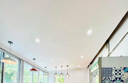 BÁN NHÀ C4 TẬP THỂ KIM LIÊN:DT 70M T2 2.65 TỶ ĐỐNG ĐA 
NHÀ ĐẸP - MẶT PHỐ LƯƠNG ĐÌNH CỦA - 3PN - 2 MẶT THOÁNG  - VIEW VƯỜN HOA- TIỆN ÍCH BẠT NGÀN -