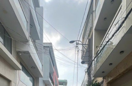 VÀO Ở NGAY VỊ TRÍ HIẾM  CÓ NHÀ 5 TẦNG ĐẦY ĐỦ NỘI THẤT GẦN UBND P10, BỆNH VIỆN HỒNG ĐỨC-- NHỈNH 4 TỶ