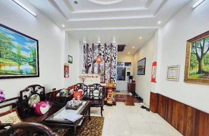 QUẬN 7 - NHỈNH 4 TỶ 3 TẦNG - MẶT TIỀN ĐƯỜNG VỊ TRÍ ĐẮC ĐỊA - VỪA Ở VỪA KINH DOANH - F.TÂN QUY -