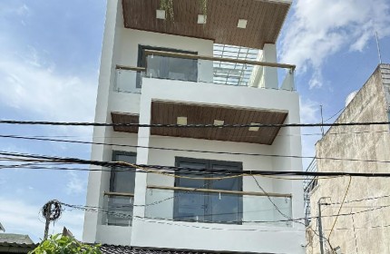 TẶNG HẾT NỘI THẤT XỊN GIÁ CỰC TỐT 1 XE HƠI ĐẬU TRONG NHÀ 3 TẦNG 30M2 4 PN