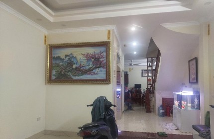 BÁN NHÀ BỒ ĐỀ 61M2, 5 TẦNG, Ô TÔ VÀO NHÀ,THANG MÁY, NHÀ GẦN HỒ BỒ ĐỀ, GẦN PHỐ,Ở LUÔN