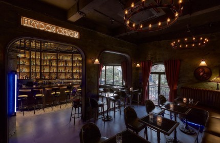 Cần Sang Nhượng Quán Cocktail Bar Siêu Đẹp Ở Hoàn Kiếm Hà Nội khu vực siêu đẹp phố cổ ăn chơi sầm uất Tạ Hiện