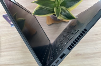 Dell Latitude 7300 i7 8665U/ 8GB/ 256GB SSD / 13.3