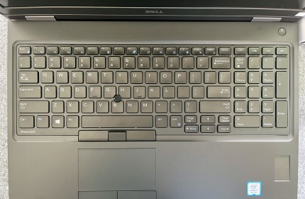 Laptop Dell 3530 i7 - Giá 8.650.000 VNĐ - Tặng Kèm Chuột Không Dây!