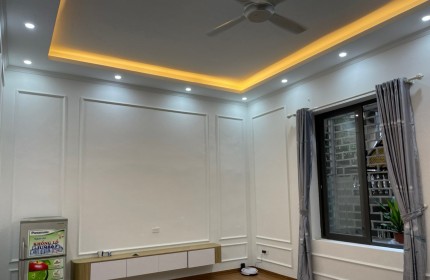 Bán nhà  tầng 2  cách phố Nguyễn Đình Chiểu vài bước chân diện tích 37m  tặng full nội thất giá 4.1 tỷ