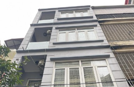 Siêu Hiếm Phân lô Trần Quốc Hoàn, 55M2, 17,2 Tỷ, 4T, Nhà Đẹp mặt phố Kinh Doanh, Ô tô đỗ cửa