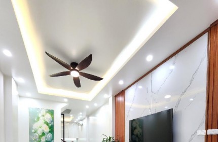 THANH TRÌ - NHÀ ĐẸP -Ô TÔ ĐỖ GẦN - FULL MỚI - 44M2 5TẦNG - NHỈNH 3 TỶ - NỞ HẬU