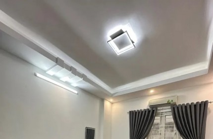 BÁN GẤP NHÀ TRẦN DUY HƯNG, CẦU GIẤY, 140M2, MT 7M, 32 TỶ, DÒNG TIỀN 95TR/THÁNG, Ô TÔ VÀO NHÀ, LH 0385115799